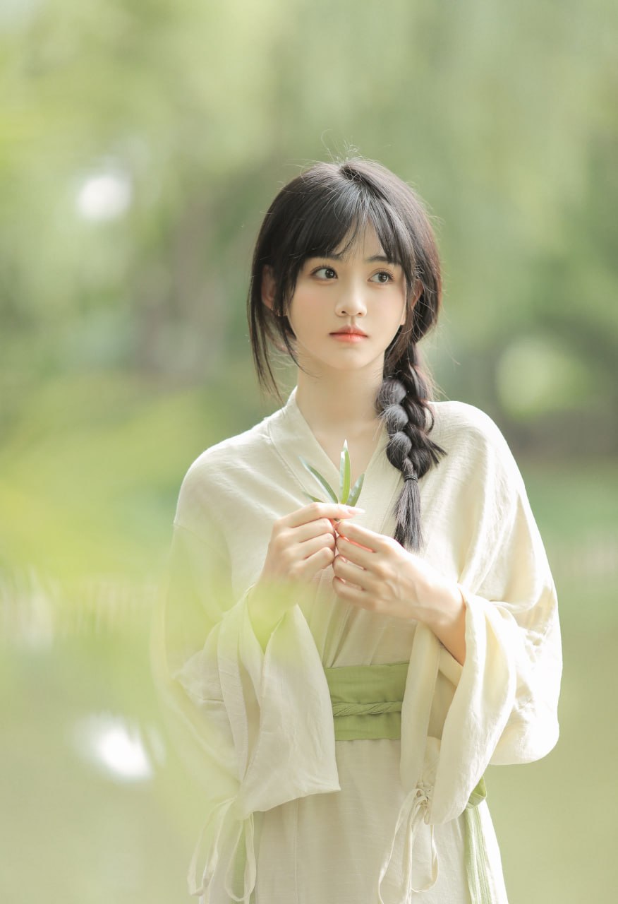 奶狮不咬人cos嫁衣 奶狮不咬人微博没了?